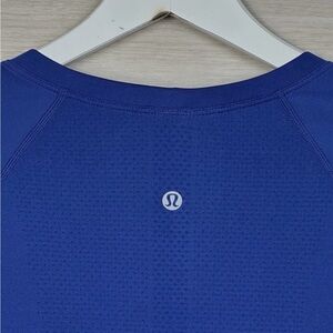 lululemon athletica Women's Crewneck Top in Rich Blue